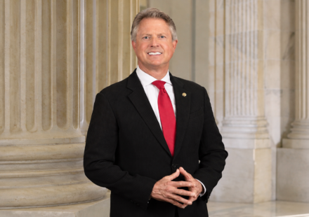 Official portrait of Kansas Republican Senator Roger Marshall.
