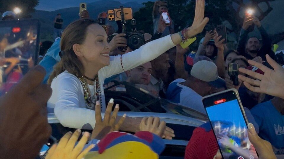 Venezuela’s María Corina Machado Looks Ahead to Possible 2027 Presidential Election Venezuelan opposition leader María Corina Machado speaking at a public event.