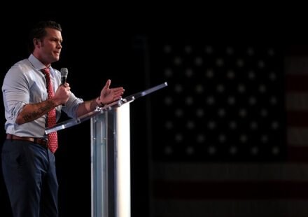 Pete_Hegseth