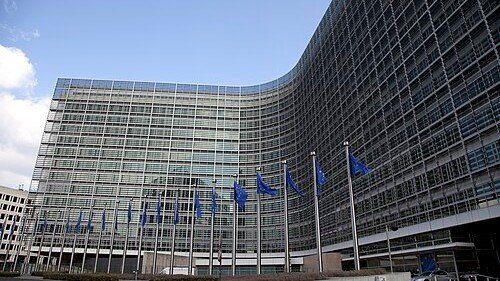 Brussels Weighs Extra Tax on Energy Profits as Consumers Face Rising Costs Reunión_con_Vicepresidenta_de_la_Comisión_Europe