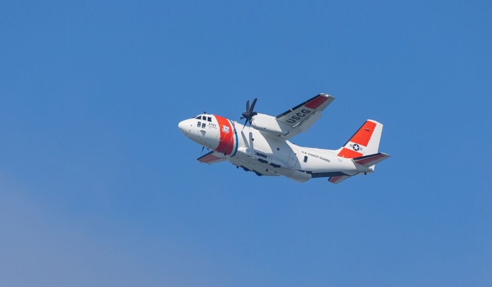 US cost gurd aircraft