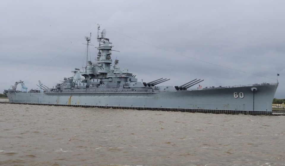 Us war ship